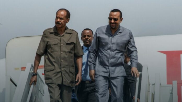 Ethiopia’s Prime Minister Abiy Ahmed (right), Eritrean President Isaias Afeworki (left) (Photo: EPC)